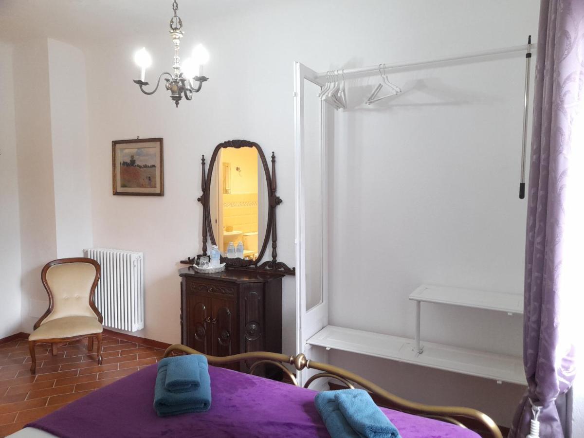 Monti Guesthouse Monti di Licciana Nardi エクステリア 写真