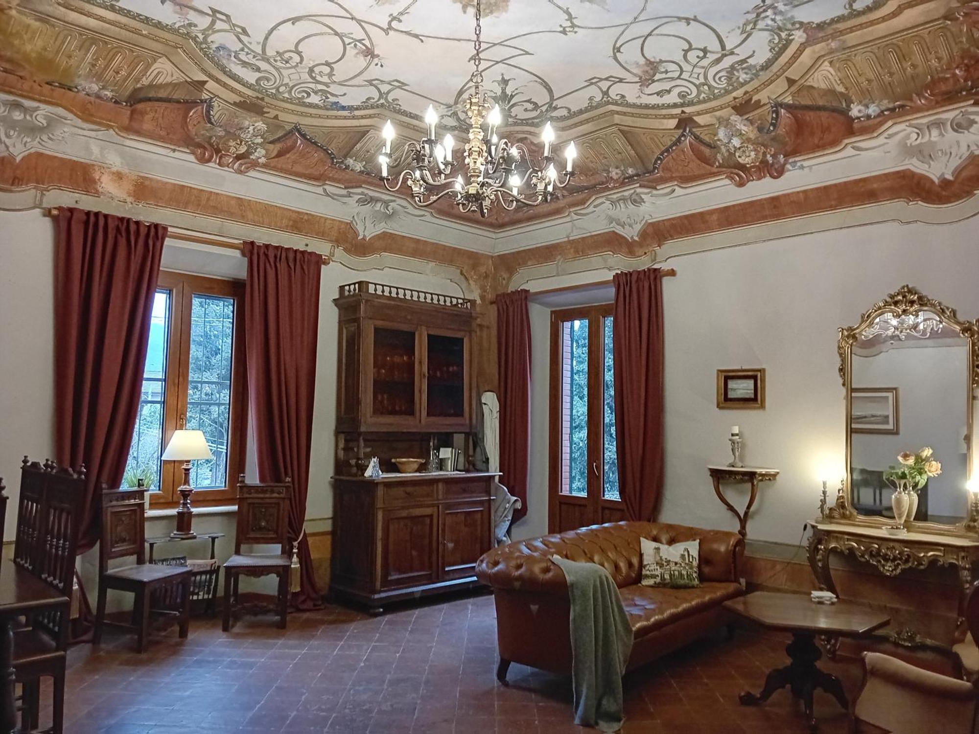Monti Guesthouse Monti di Licciana Nardi エクステリア 写真